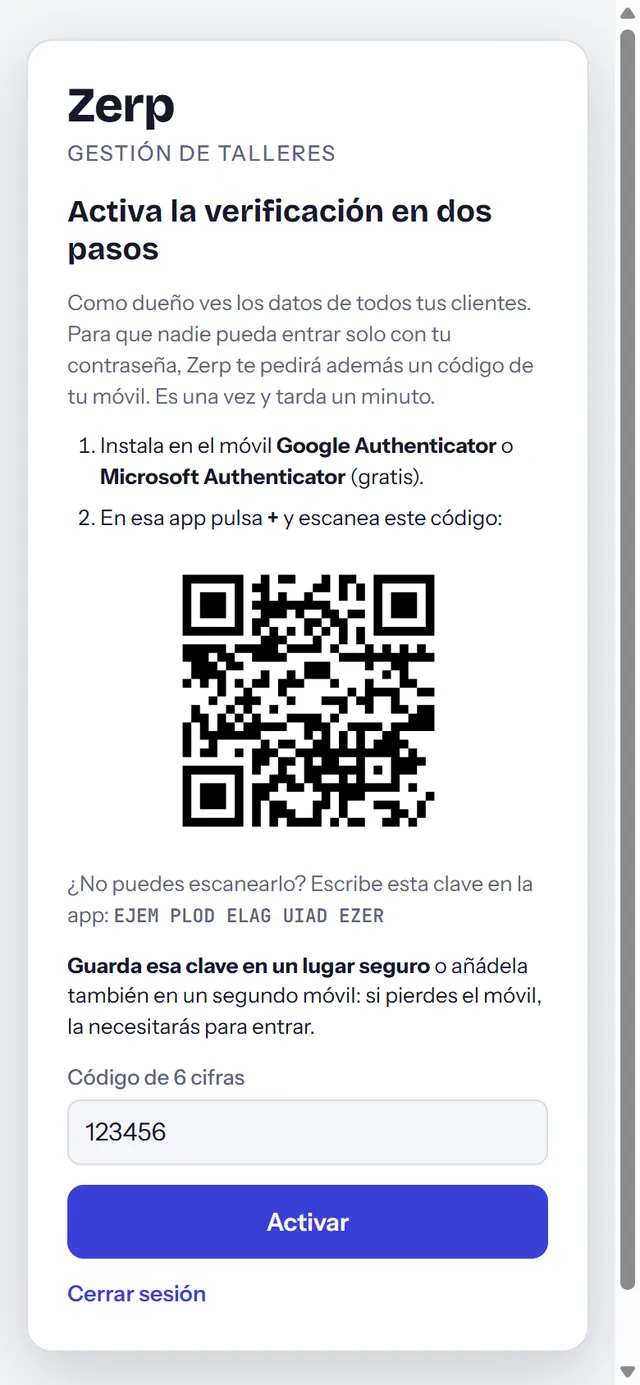 Pantalla «Activa la verificación en dos pasos» con un código QR de ejemplo